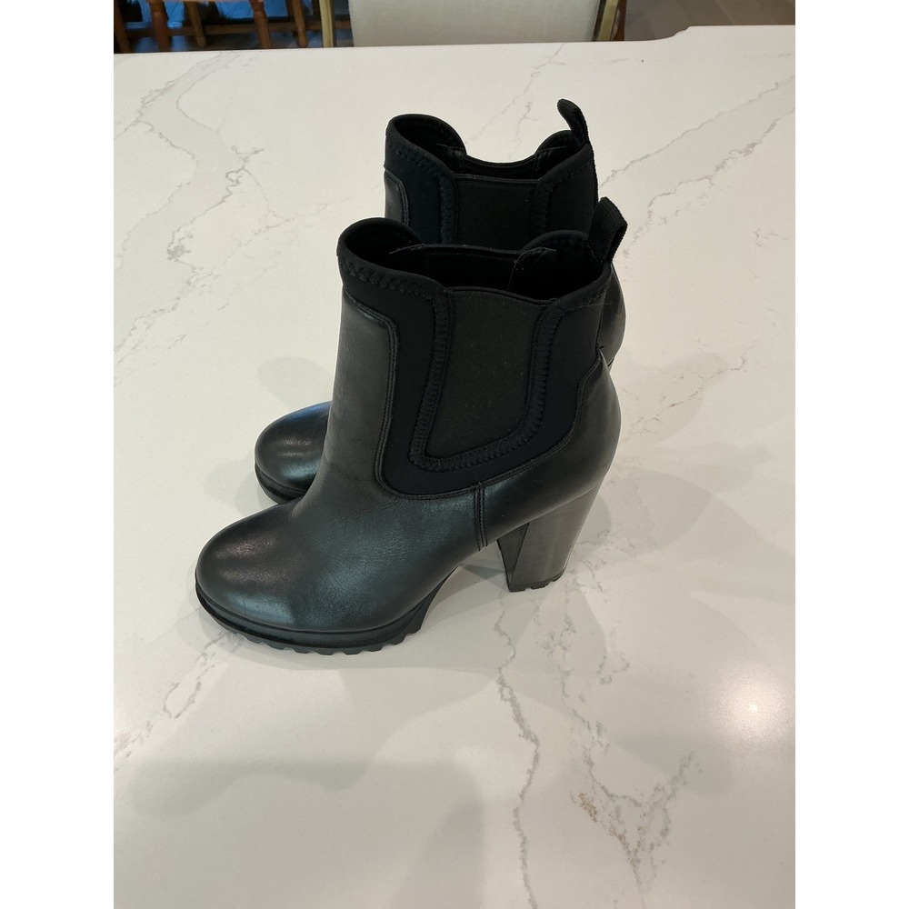Aldo Black Leather Lug Sole Block Heel Ankle Boots Womens 8 Chelsea Bootie - Picture 2 of 7